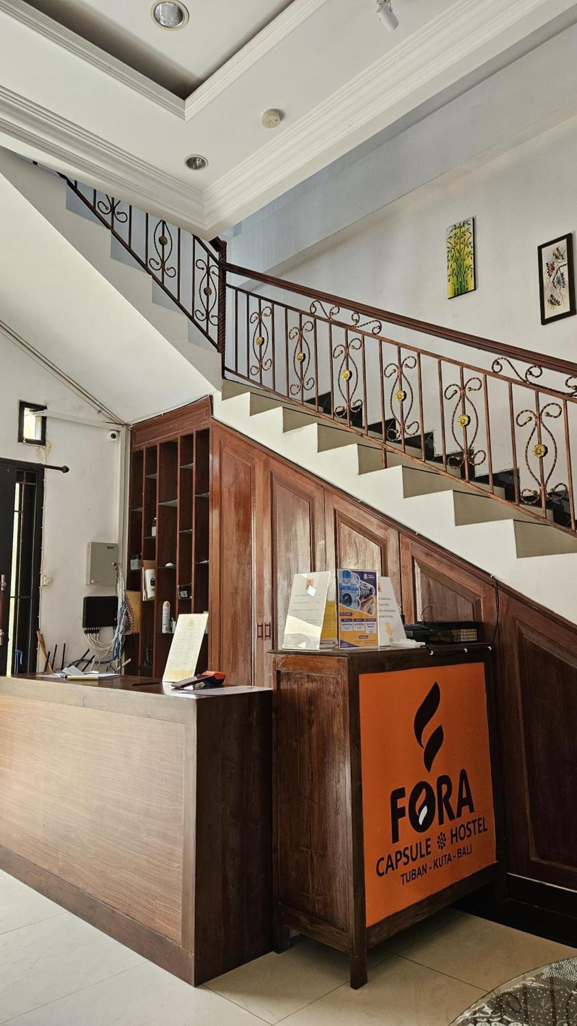 Fora Capsule Hostel Tuban קוטה לומבוק מראה חיצוני תמונה