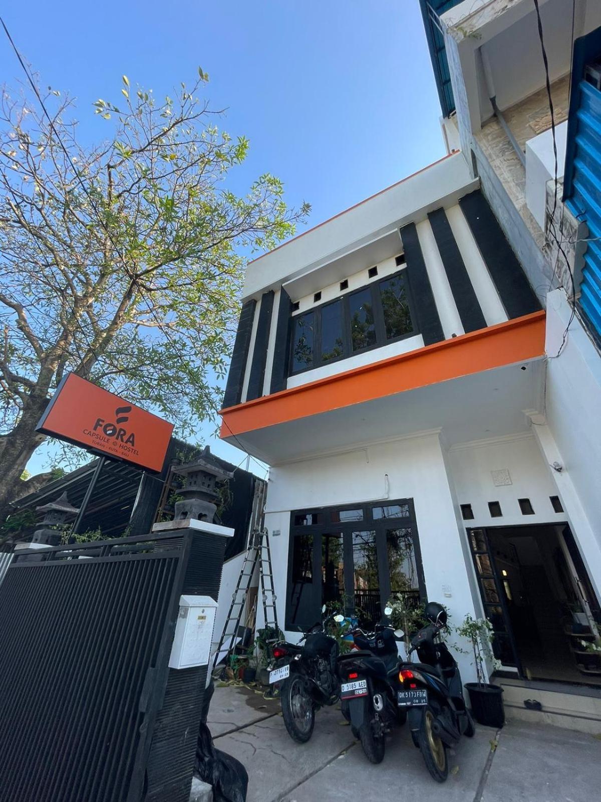 Fora Capsule Hostel Tuban קוטה לומבוק מראה חיצוני תמונה